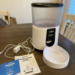 Arspic automatic food dispenser